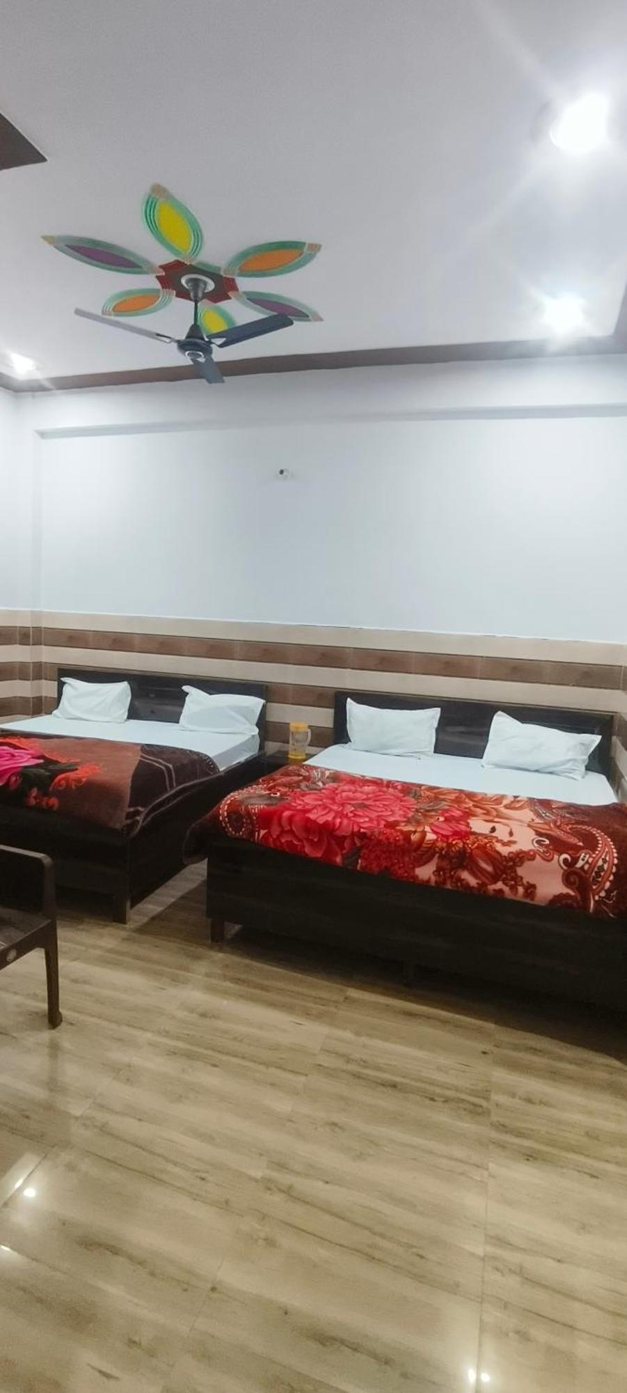 K.D.Dham Near Prem Mandir1 Hotell Vrindāvan Exteriör bild