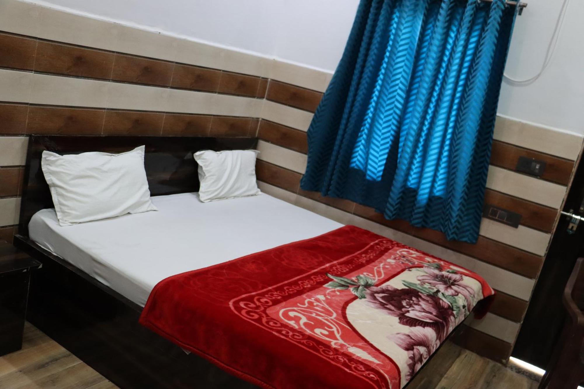 K.D.Dham Near Prem Mandir1 Hotell Vrindāvan Exteriör bild