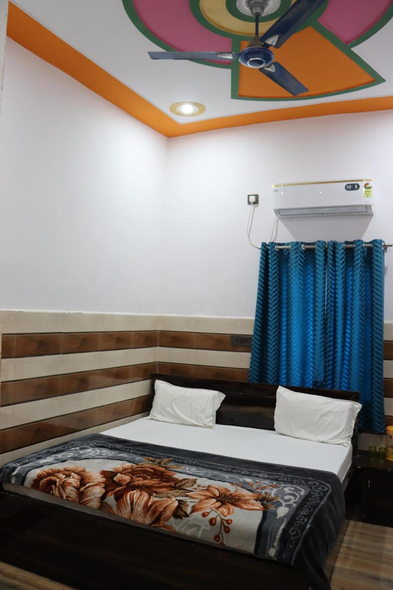 K.D.Dham Near Prem Mandir1 Hotell Vrindāvan Exteriör bild